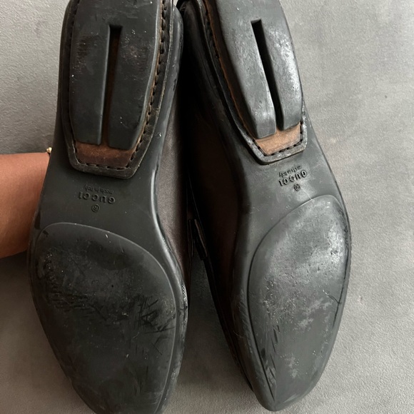 Unisex Gucci Classic Horsebit Loafer - Picture 2 of 3